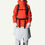 810009_F27_100_Women_Shelter_Anorak_en_route_red_c_low