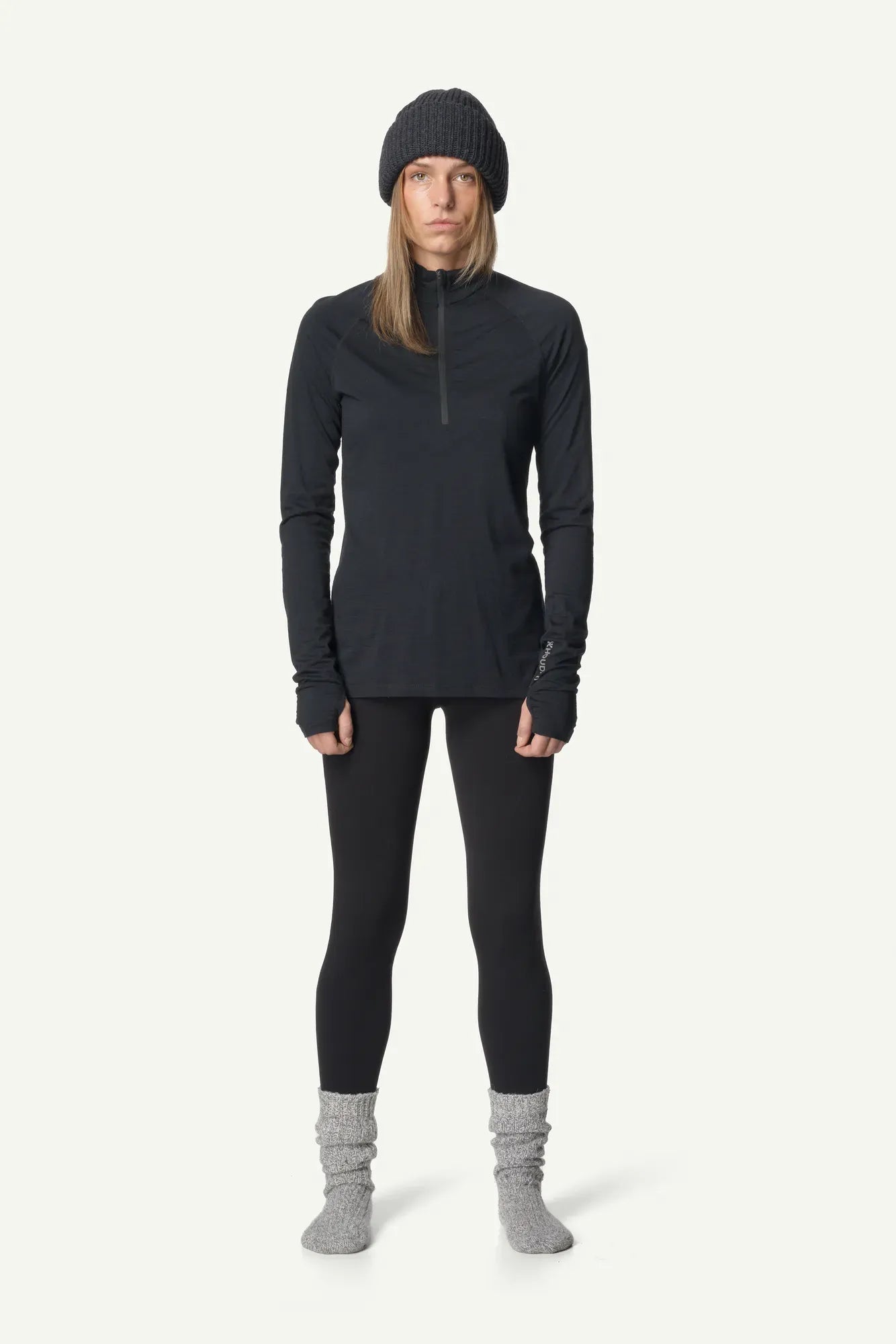 840029_900_100_Women_Desoli_Light_Half_Zip_true_black_c_low