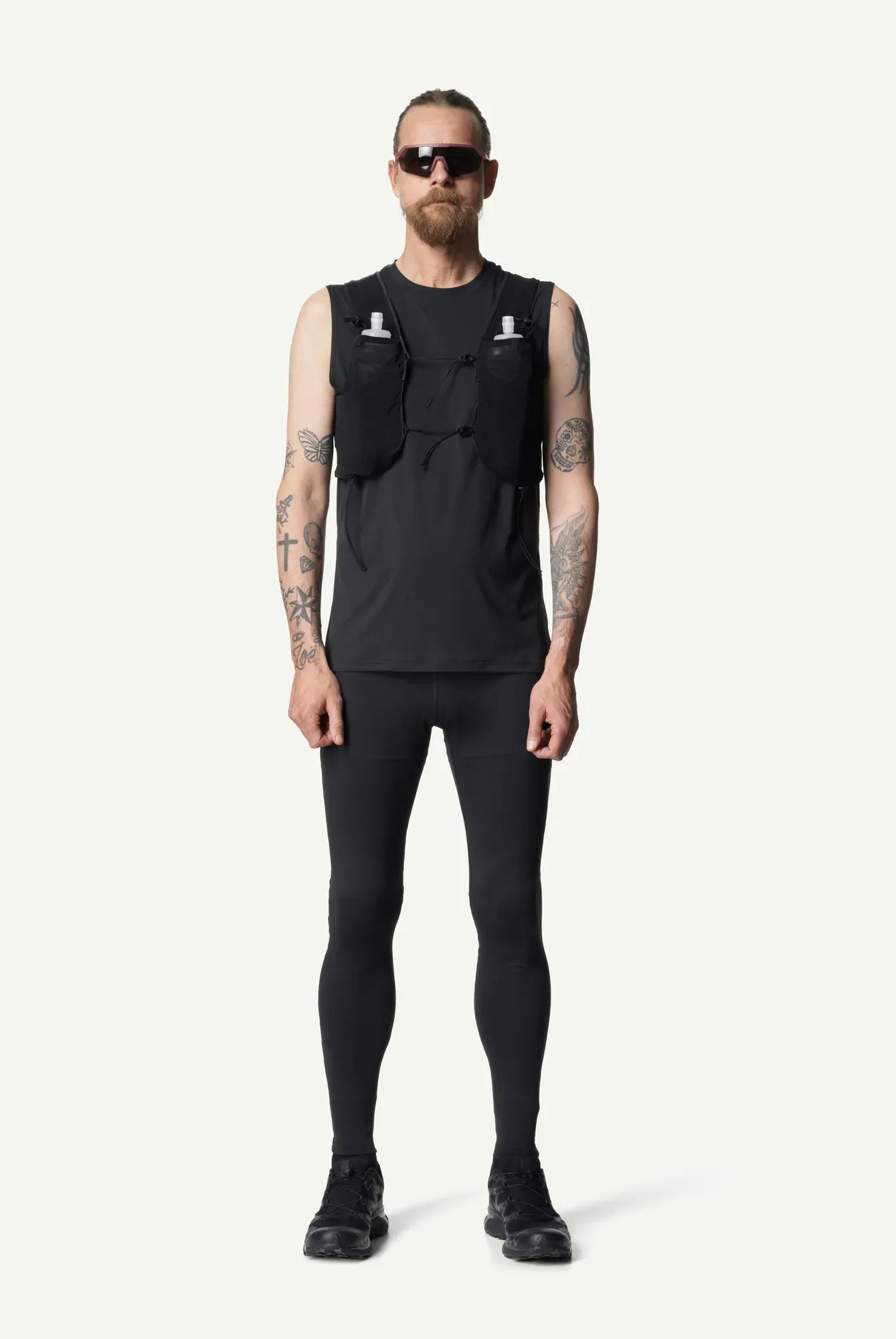 840052_900_100_Men_Pace_Trail_Tights_true_black_C121_c_low