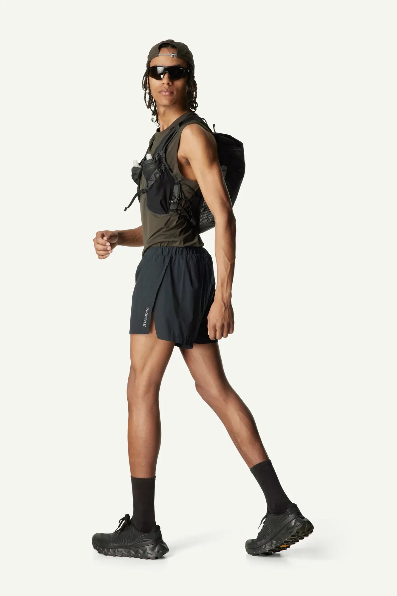 840061_900_101_Men_Pace_Split_Shorts_true_black_A815_c_low