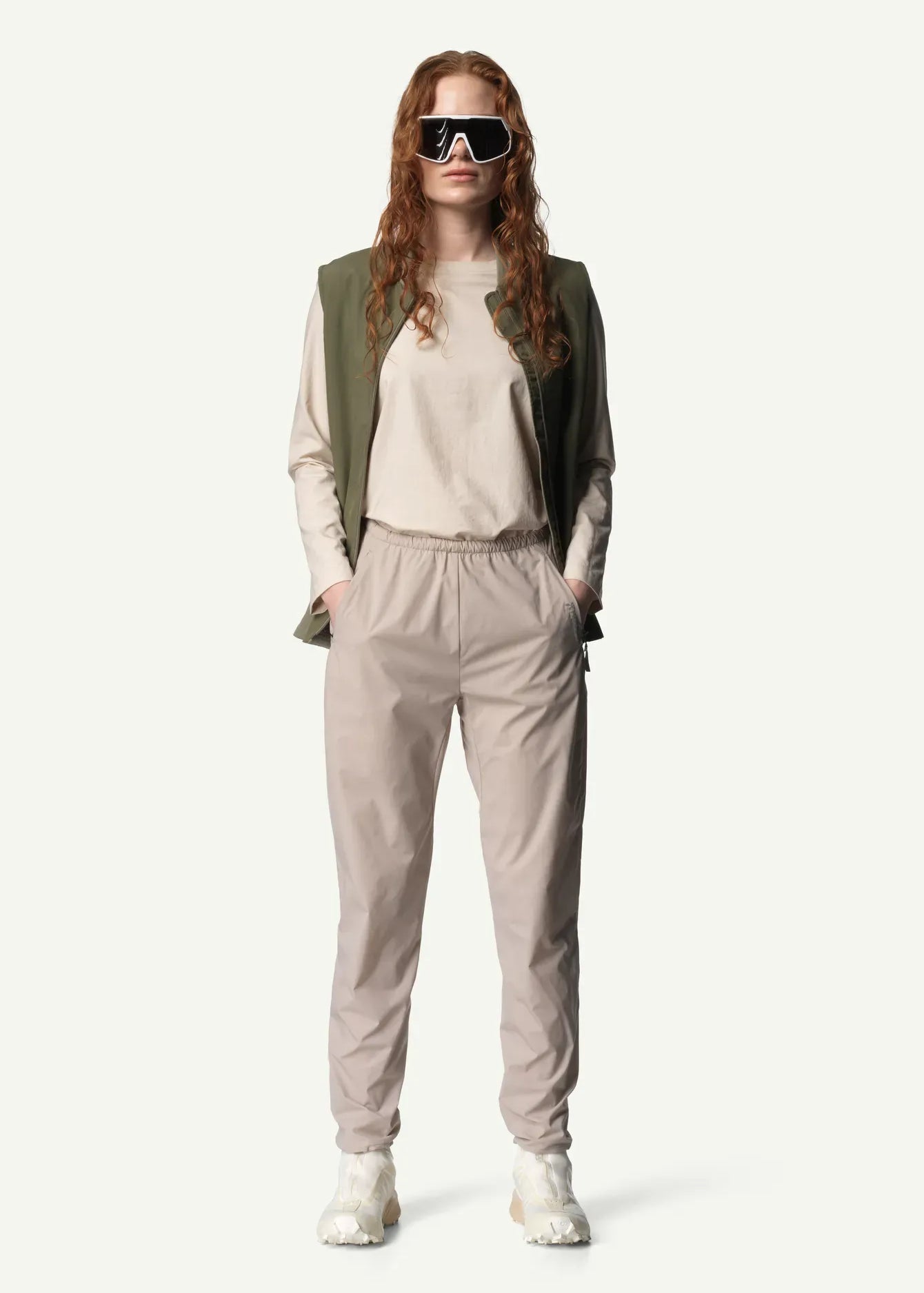 860015_148_100_Women_Pace_Light_Pants_sandstorm_c_low