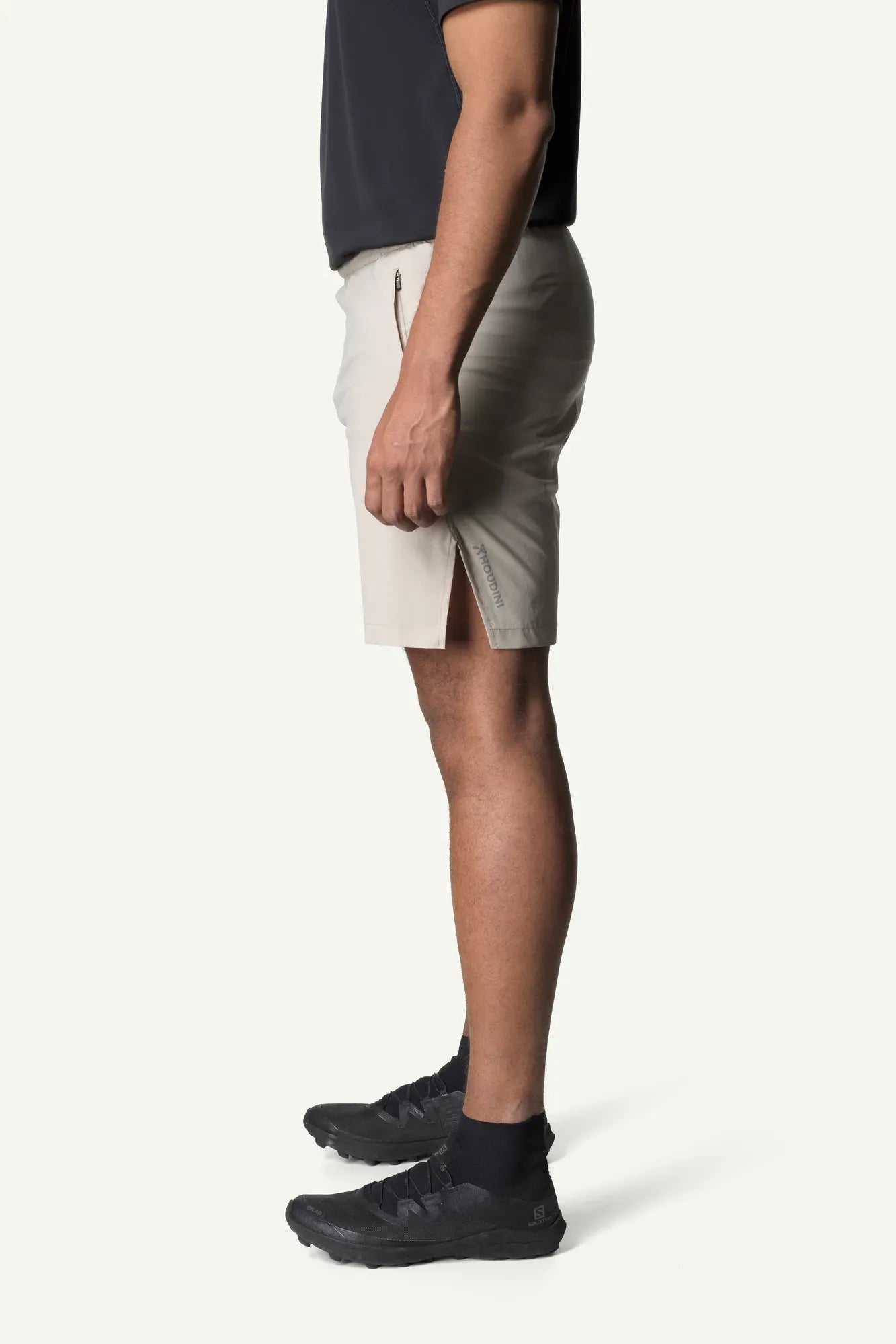 860016_148_201_Men_Pace_Light_Shorts_sandstorm_c_low