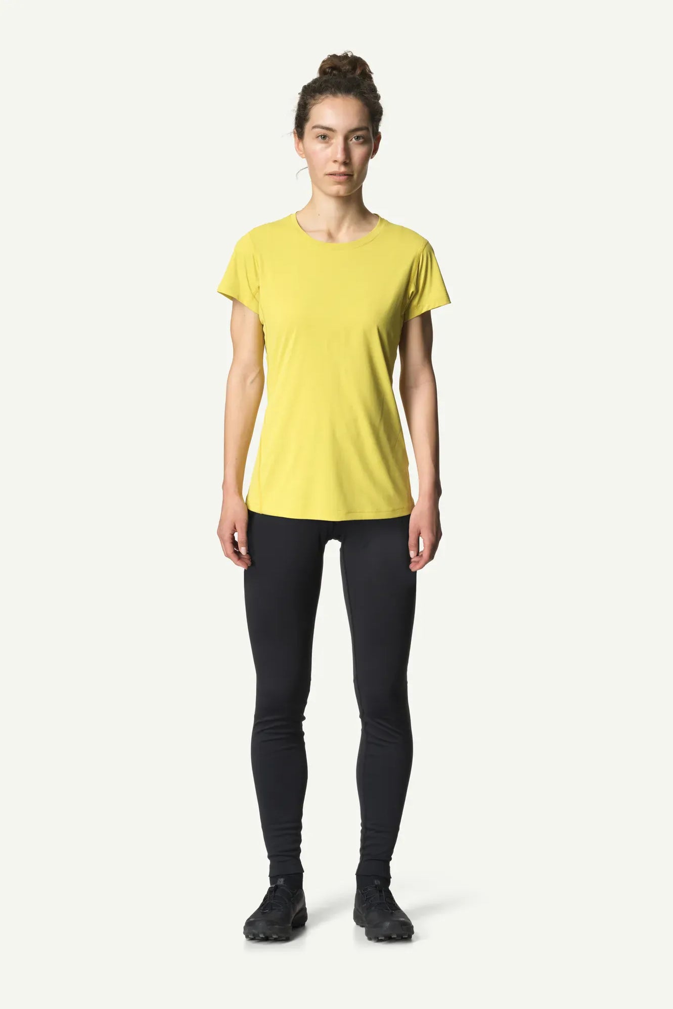 860020_F23_201_Women_Pace_Air_Tee_be_the_light_green_c_low