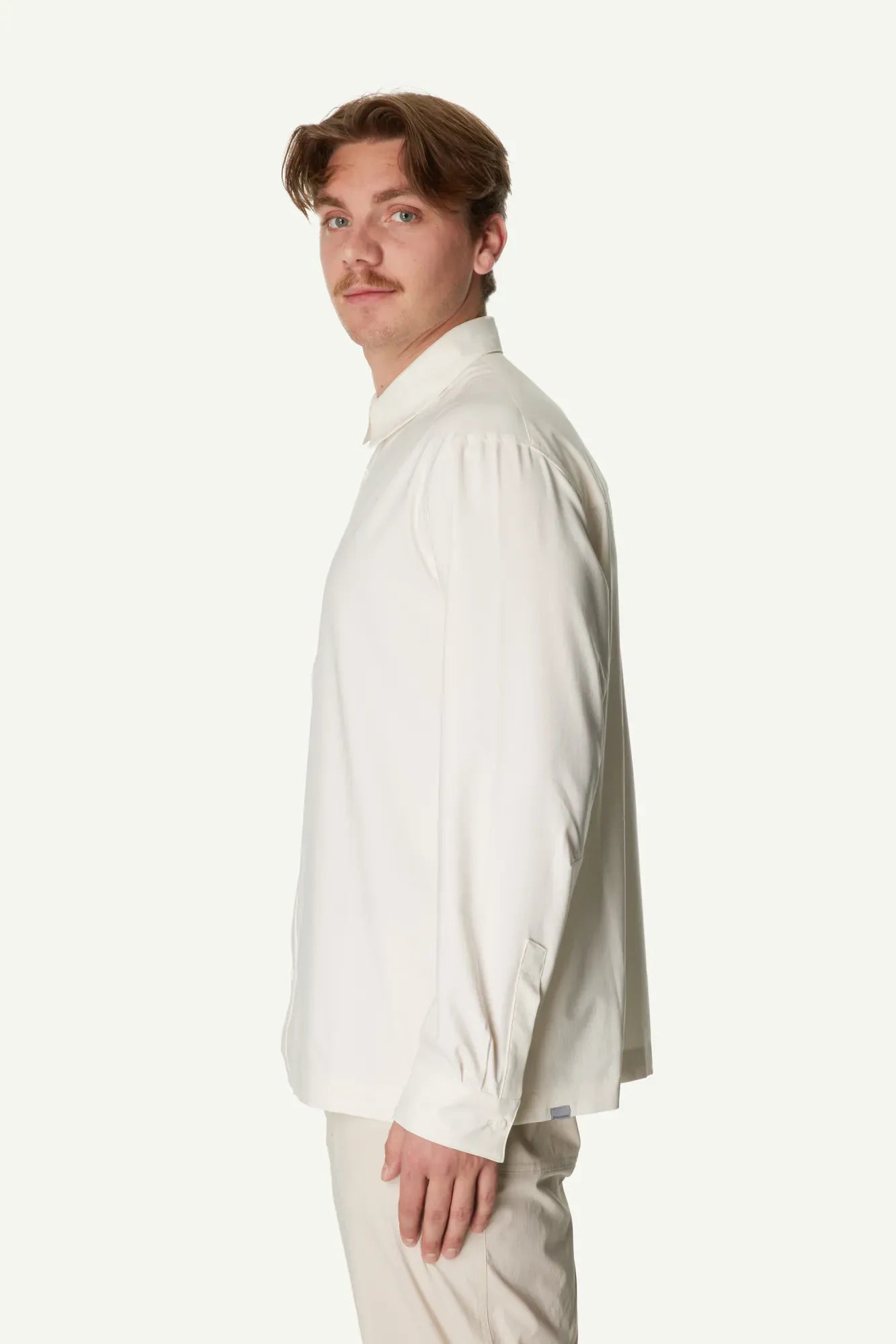 860058_857_201_Men_Symbio_Base_Shirt_paper_white_A372_c_low