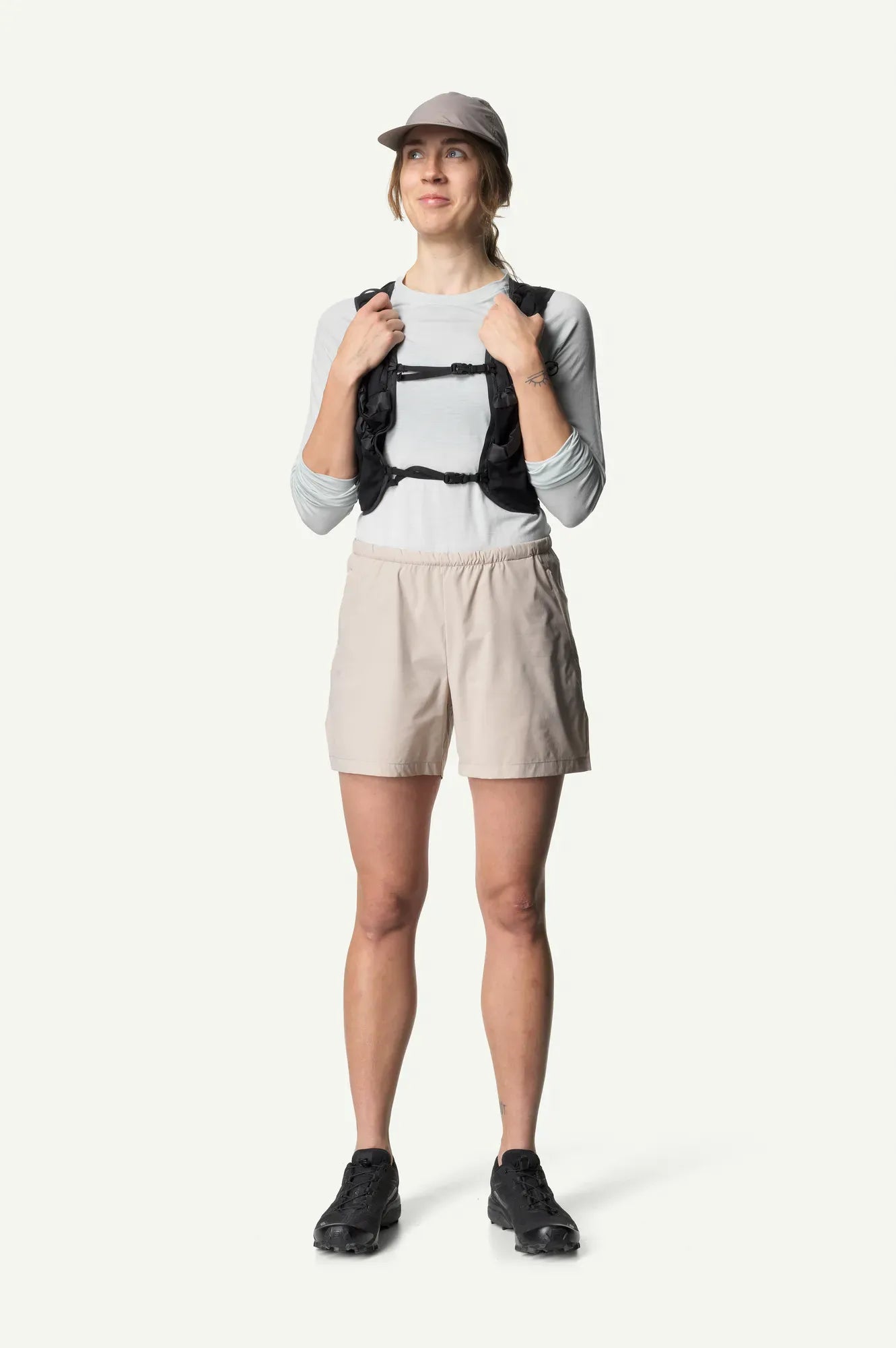 Ws-Pace-Light-Shorts_Sandstorm_860017_148_SET_1044_low_c 1